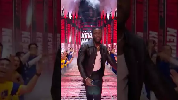 Kevin Hart makes his entrance 😂