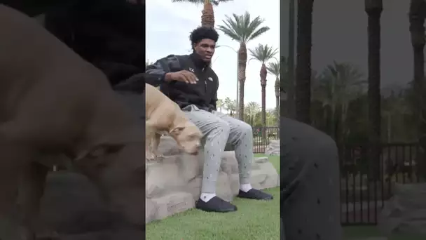 G League Ignite Star Scoot Henderson introduces everyone to his dogs 🐶 | #shorts