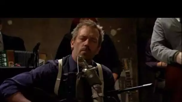 Hugh Laurie, le Dr. House se la joue bluesman