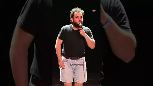 Alexandre Butet fait son stand-up au Monkiiiz Comédie Club