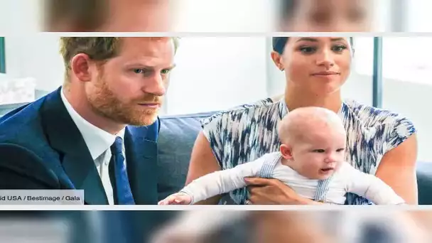 ✅  Archie dans les bras de son papa le prince Harry : la photo la plus craquante pour commencer 2020