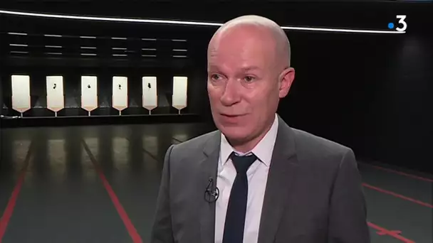 Interview d'Olivier Arsac, adjoint au maire de Toulouse, sur le port d'arme des policiers municipaux