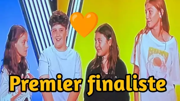 Diego devient le premier finaliste de la saison 11 de The Voice Kids.