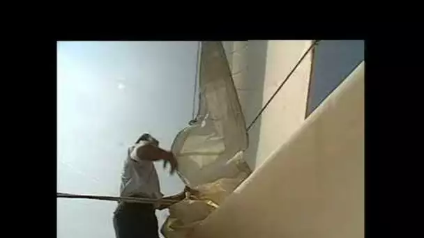 TABARLY a la barre de Pen Duick