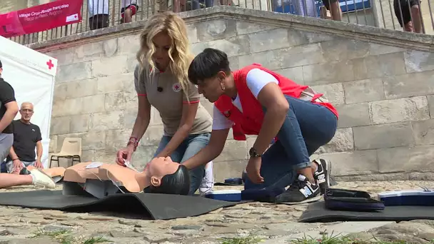 Avignon : Adriana Karembeu, ambassadrice de la Croix-Rouge pour sensibiliser aux gestes de secours