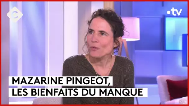 La philosophie du manque selon Mazarine Pingeot - C à Vous - 28/02/2024