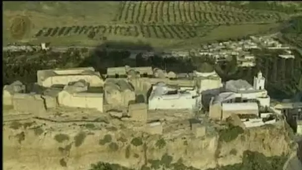 Tunisie : Takrouna, village perché