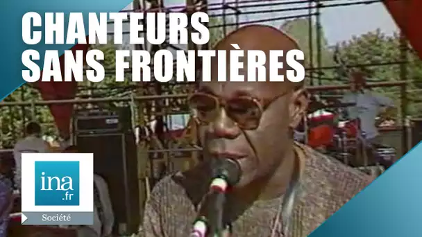 Chanteurs sans frontières en concert à La Courneuve | Archive INA