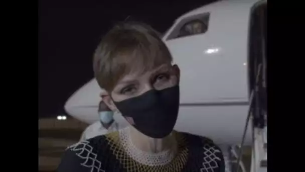 Charlène de Monaco masquée lors de ses retrouvailles avec Albert et les jumeaux :...