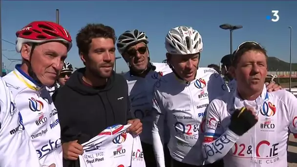Tour de France BPCO : les cyclistes déficients respiratoires accueillis par Thibaut Pinot à Besançon