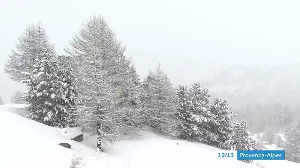 La poésie de la neige qui tombe dans le Queyras