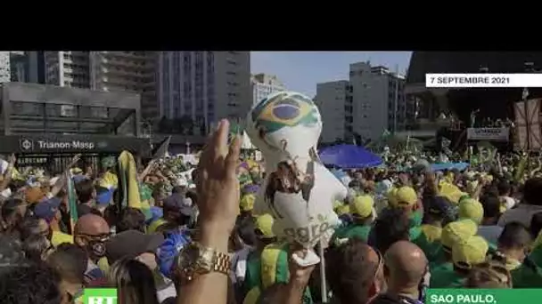Brésil : des milliers de partisans de Bolsonaro défilent à Sao Paolo