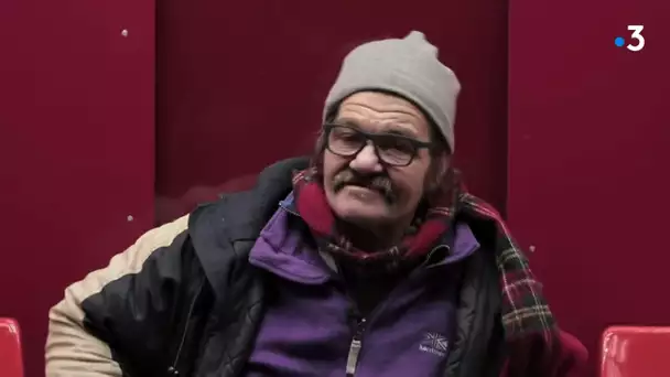 #LFEV : À la folie, bienvenue au café curieux - Extrait