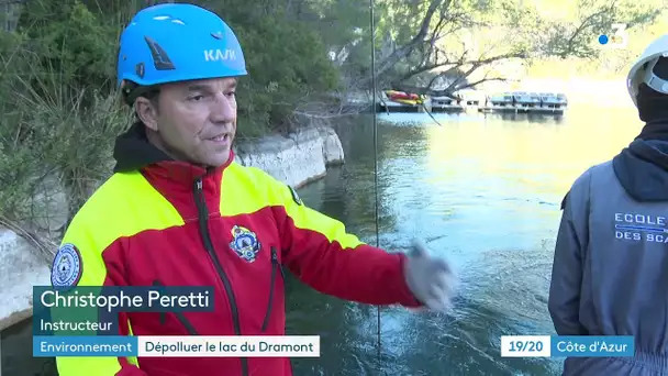 Les élèves de l'école des scaphandriers de Fréjus dépolluent le lac du Dramont