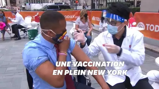 Contre le Covid, les journalistes américains de la matinale de NBC se font vacciner en direct