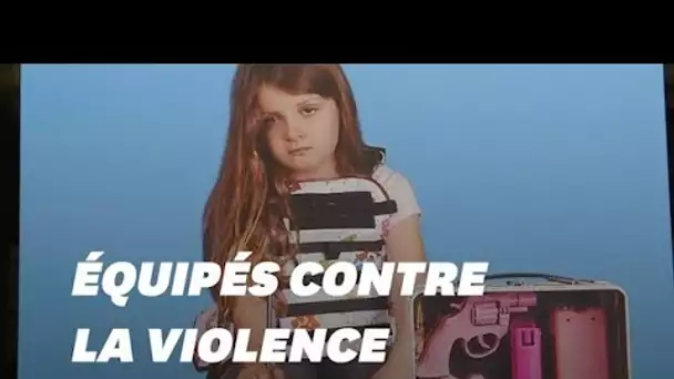 Un artiste créé des gilets pare-balles pour enfants contre les fusillades aux États-Unis