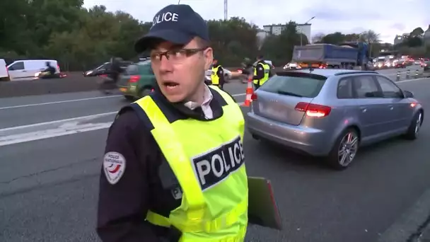 Il plante sa voiture et son pote sur le périph'