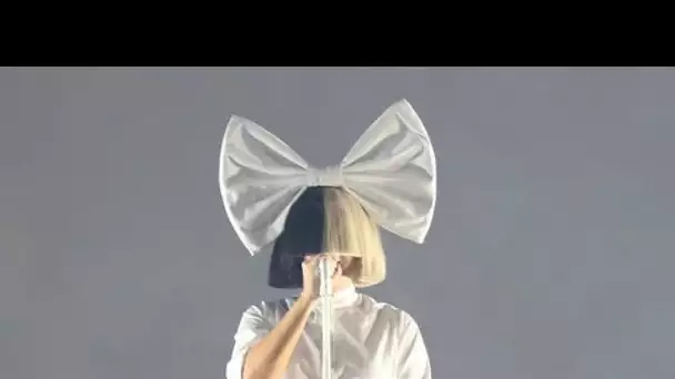Sia a pensé au suicide et est retournée en cure après le bad buzz de son film « Music »