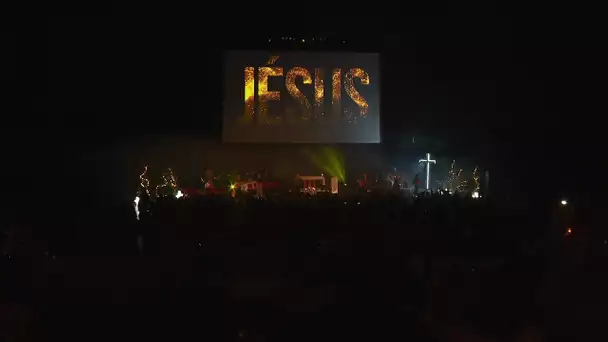 A Lyon, la messe de Noël avec concert de Glorious a fait salle comble à l'Amphithéâtre