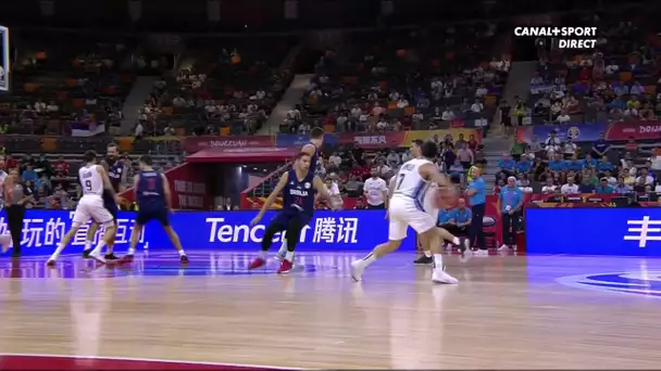Coupe du Monde FIBA 2019 - 1/4 de finale Argentine / Serbie : Quelle sublime passe dans le dos !