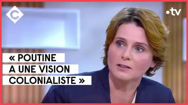 , avec Caroline Fourest - C à Vous - 03/03/2022