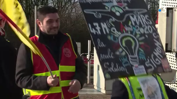 Cheminot contre la réforme des retraites : le portrait d'Emeric en grève depuis trois semaines