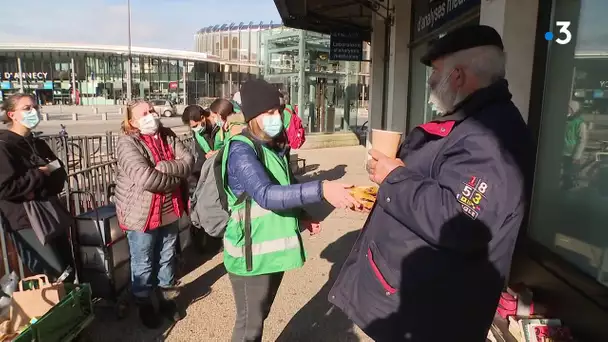 Annecy : les maraudes se poursuivent pendant le confinement face à une précarité grandissante