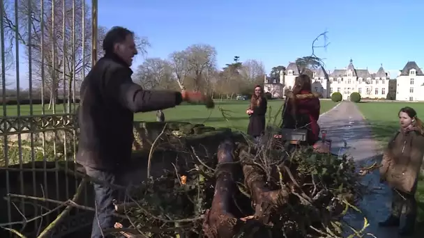 Cette famille nombreuse vit dans un château