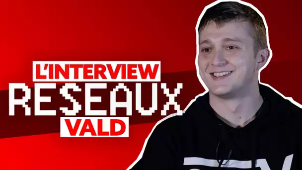 Vald interview réseaux : Lorenzo, tu RT ? Salut Les Terriens, tu likes ? Agathe Auproux, ça match ?