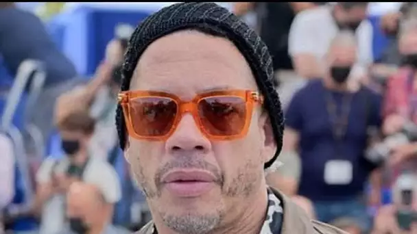 “Je le regarde pas lui… ” : JoeyStarr atomise Jérôme Anthony sur le plateau de...