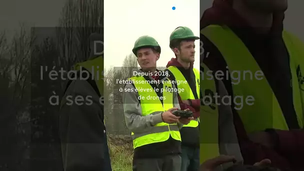 🛰 👨🏼‍🌾  Le lycée agricole de Oeyreluy à Dax enseigne à ses élèves le pilotage de drones