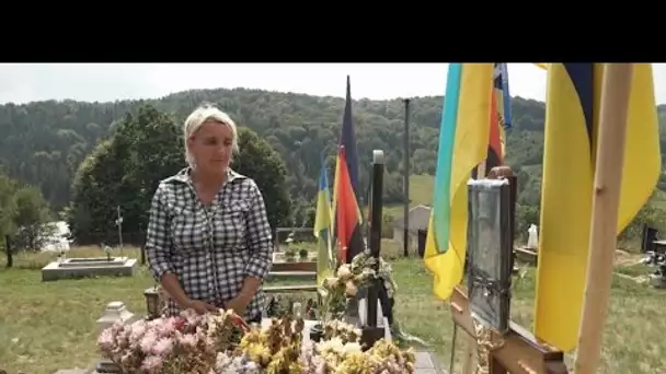 Les vies brisées de la guerre en Ukraine : des veuves entre deuil et résilience • FRANCE 24