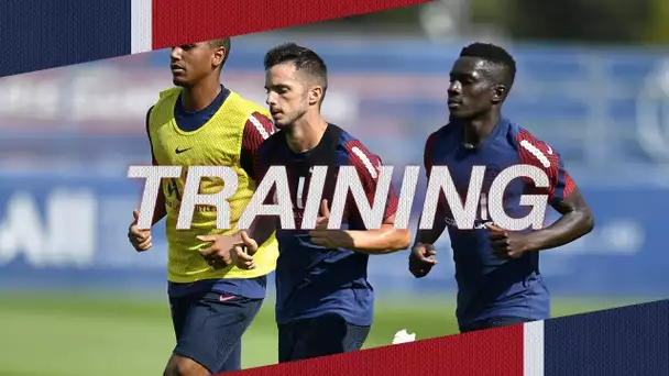 ⚽️ L'entraînement avant Paris Saint-Germain v Olympique de Marseille 🔴🔵