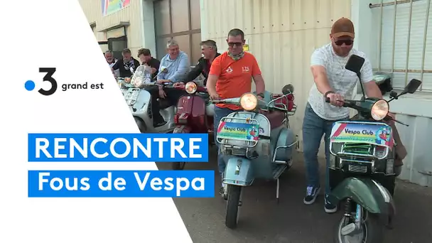 Rencontre avec des fous de Vespa