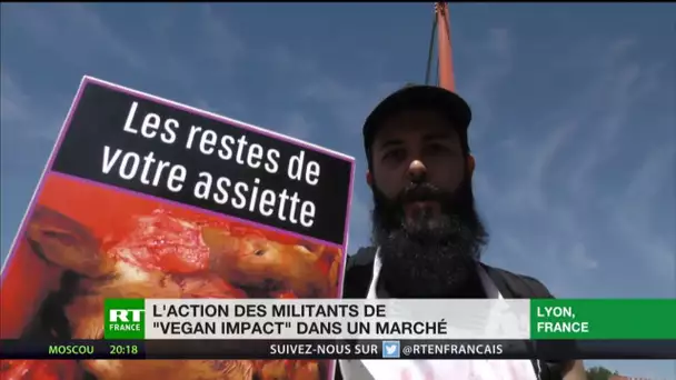 «Voici les cris de vos assiettes» : action de Vegan impact sur un marché de Lyon