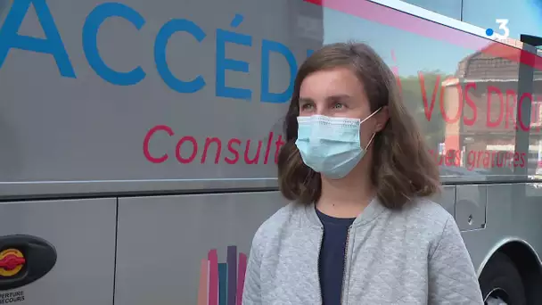 Bus de l'accès au droit à Comines