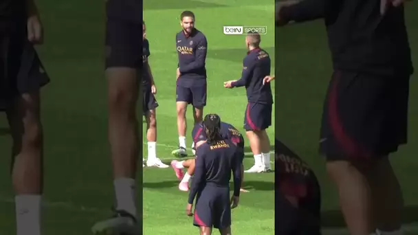 🤩 Les joueurs du #PSG tout sourire à l'entraînement avant d'affronter Lorient demain soir !