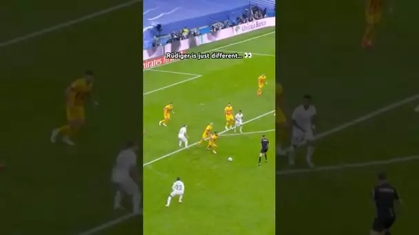RÜDIGER Running is truly unique! 😅