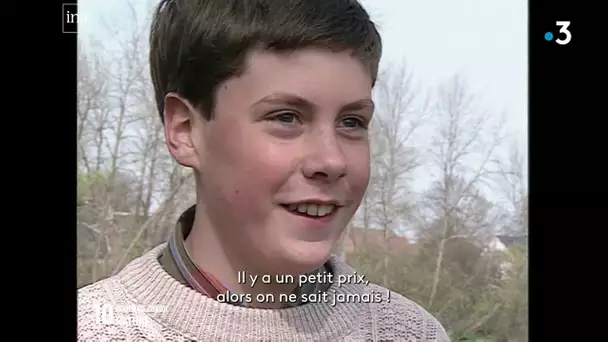 Archive de 1990 : À 13 ans, Jean Boucault est le plus jeune candidat au concours de cris d'oiseaux.