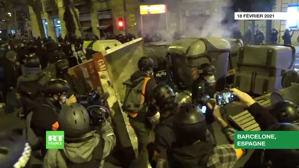Nouveaux affrontements entre policiers et manifestants à Barcelone
