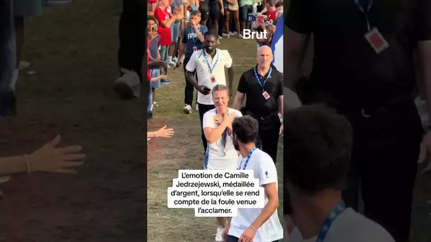 L'émotion de Camille Jedrzejewski, médaillée d'argent du tir à 25m #paris2024