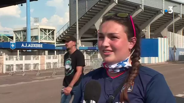 Finale de la coupe de France de foot féminin à Auxerre : les supporters arrivent