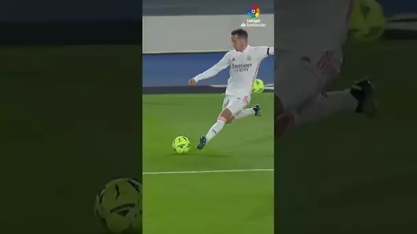 Benzema makes it look so easy! 😝 👌  #shorts #laligasantander #ElClásico #RealMadrid #FCBarcelona