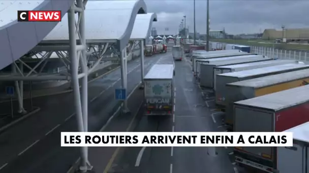 Royaume-Uni : les routiers bloqués à la frontière arrivent enfin à Calais