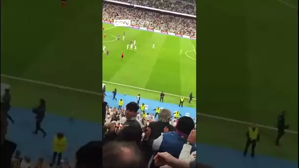 ☄️💥 Ferran Torres frappe accidentellement un supporter du Real Madrid après le Clasico ! #Shorts