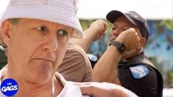Policier qui offre des massages... | Juste Pour Rire Les Gags