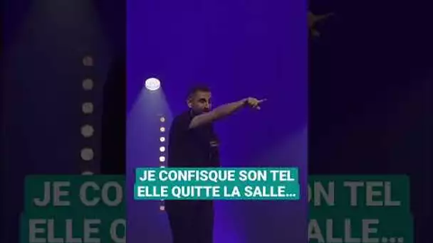 Je confisque son téléphone, elle quitte la salle… 📵