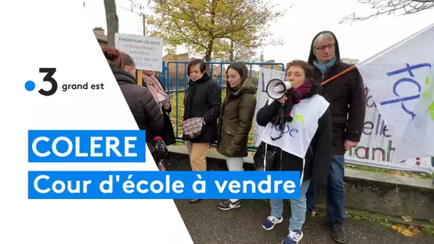 Montigny-lès-Metz : cour d'école à vendre