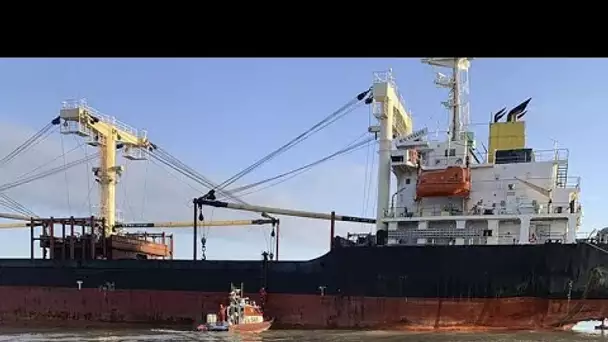 Un navire commercial heurte une mine russe en mer Noire