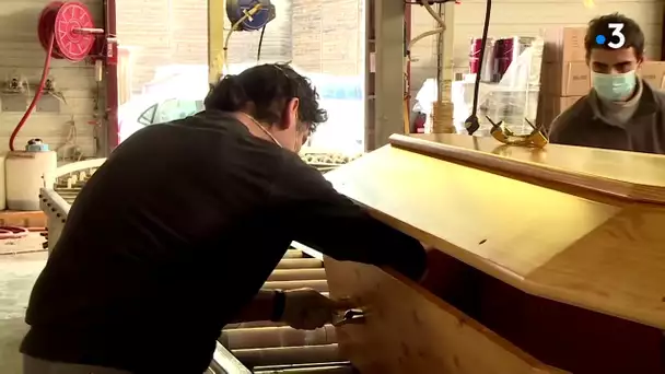 Dordogne : L'entreprise de fabrication de cercueils Bernier augmente sa production